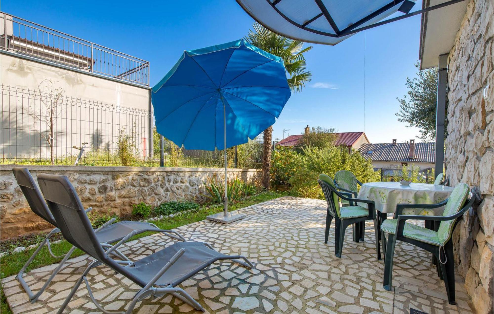 Stunning Apartment In Lovran With Kitchen ภายนอก รูปภาพ